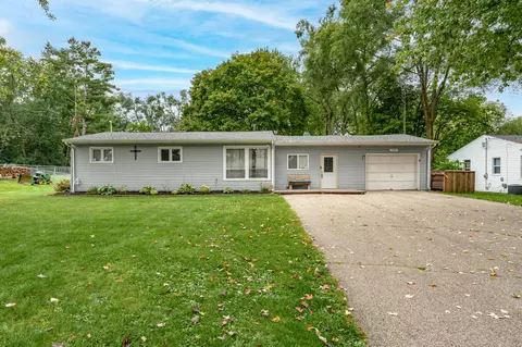 3801 Jennings Dr, Kalamazoo, MI 49048