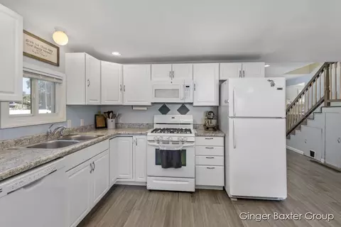 439 River St, Belding, MI 48809 photo 8