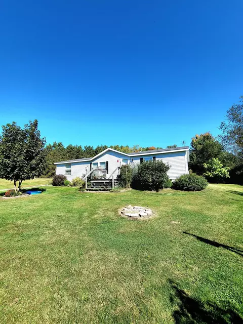 2383 W Fenwick Rd, Fenwick, MI 48834
