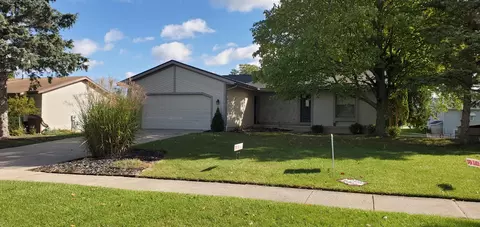 5876 Appleview SE, Kentwood, MI 49508