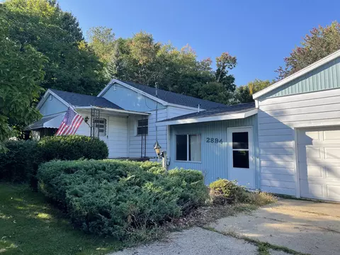 2894 22nd St, Hopkins, MI 49328