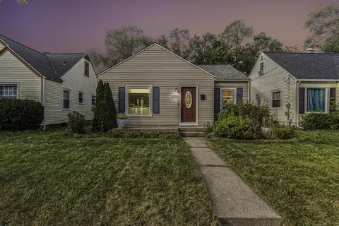 1117 Hoyt St SE, Grand Rapids, MI 49507