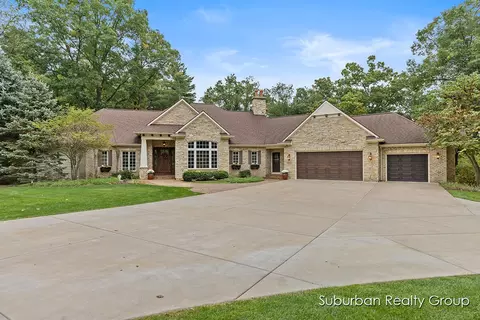 1334 White Pine Dr SW, Grand Rapids, MI 49534