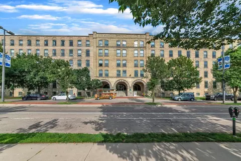 940 Monroe Ave NW #428, Grand Rapids, MI 49503