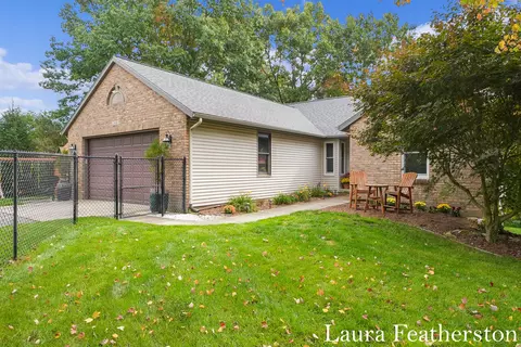 2610 Berkley Ct NE, Sparta, MI 49345