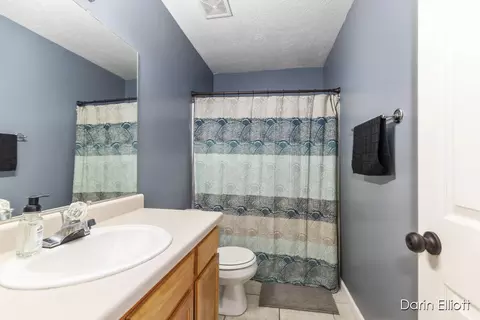 240 N Garfield St, Maple Rapids, MI 48853 photo 15