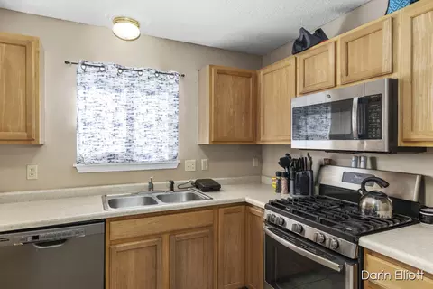 240 N Garfield St, Maple Rapids, MI 48853 photo 11