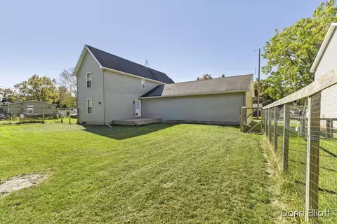 240 N Garfield St, Maple Rapids, MI 48853 photo 33