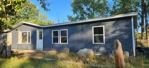 2510 Beach Ct, Allegan, MI 49010