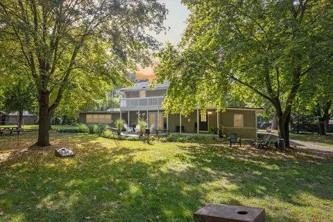 93283 County Road 690, Dowagiac, MI 49047