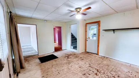2041 Cass St, Mcbride, MI 48852 photo 4