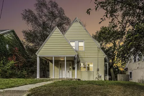 1711 Eastern Ave SE, Grand Rapids, MI 49507