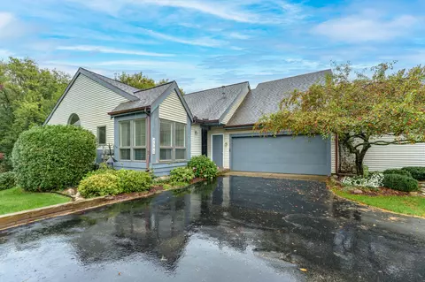 4505 Foxfire Trl, Portage, MI 49024