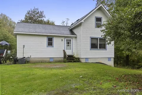 1134 126th Ave, Shelbyville, MI 49344