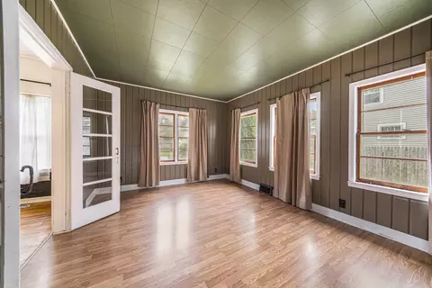 322 N Grinnell St, Jackson, MI 49202 photo 9