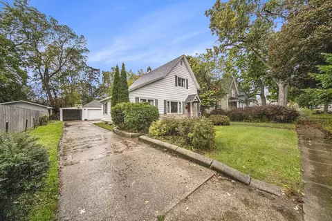 322 N Grinnell St, Jackson, MI 49202 photo 3