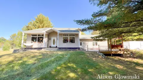 23794 Cutler Rd, Newaygo, MI 49337