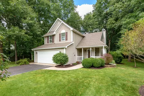 4233 Rollridge Ave, Kalamazoo, MI 49004