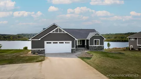10667 Linden Dr NW, Grand Rapids, MI 49534