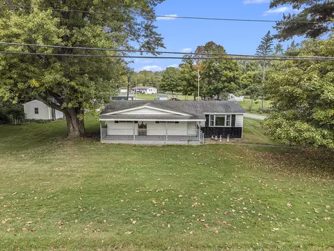 229 E Main St, Burr Oak, MI 49030