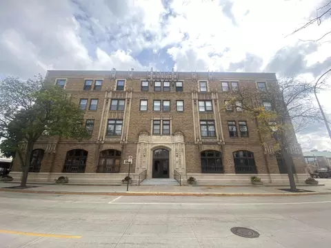 297 W Clay Ave #102, Muskegon, MI 49440