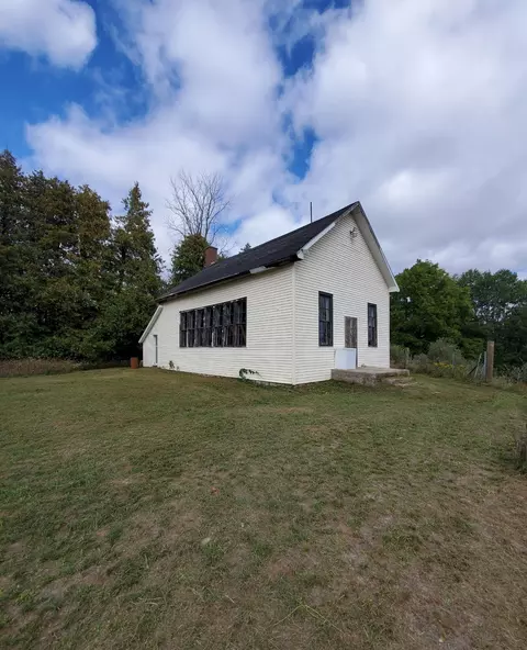 4016 W Conrad Rd, Ludington, MI 49431