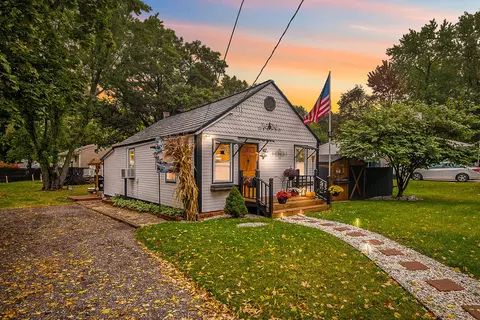 2233 4 Mile Rd NE, Grand Rapids, MI 49525