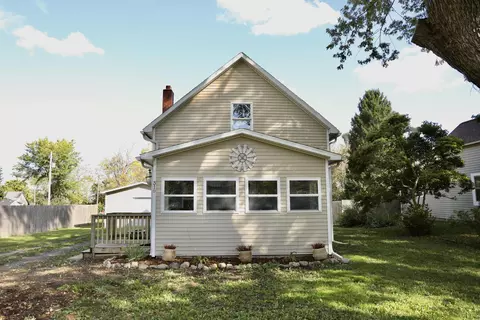 319 Potter St, Cement City, MI 49233