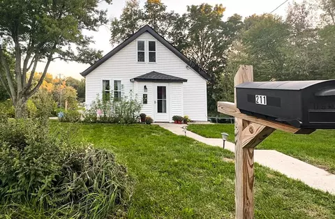 211 Hughes St, Kalamazoo, MI 49001
