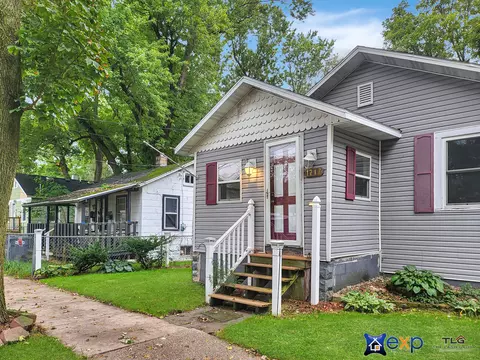 1717 Union St, Kalamazoo, MI 49007