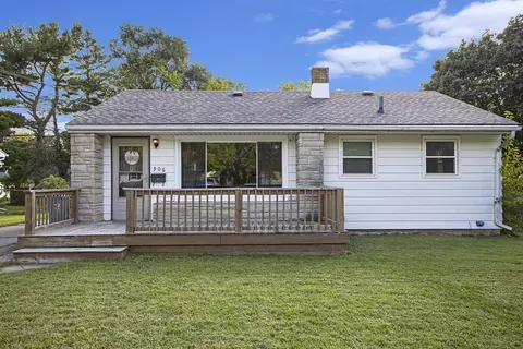 906 Craft Ave, Kalamazoo, MI 49048