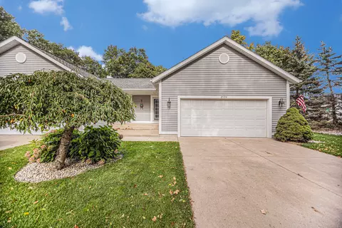 2994 Ridgeview St, North Muskegon, MI 49445