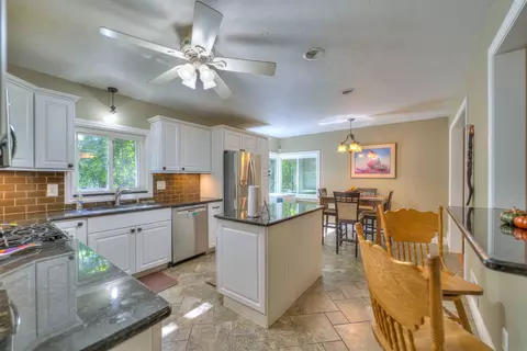 5927 S Jackson Rd, Jackson, MI 49201 photo 10