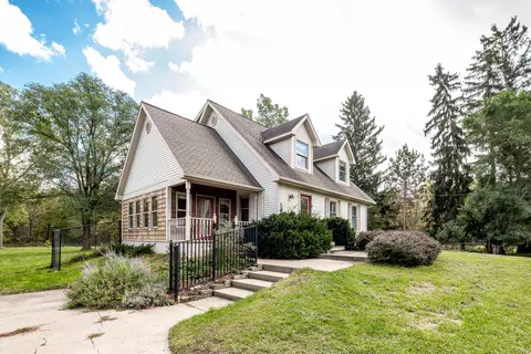 13217 Wacousta Rd, Grand Ledge, MI 48837