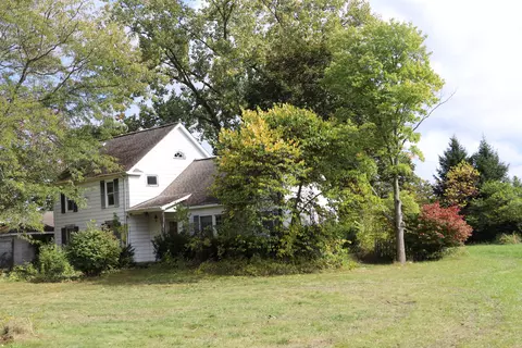 5155 N Watervliet Rd, Watervliet, MI 49098