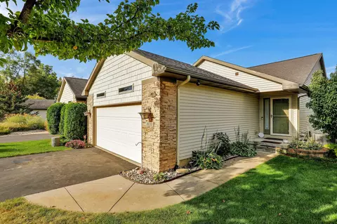 16110 Park Lake Rd #4, East Lansing, MI 48823