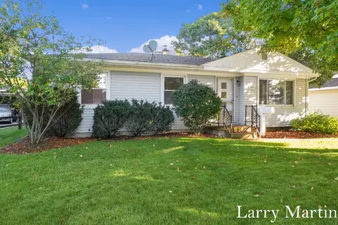 925 Walcott St SW, Wyoming, MI 49509