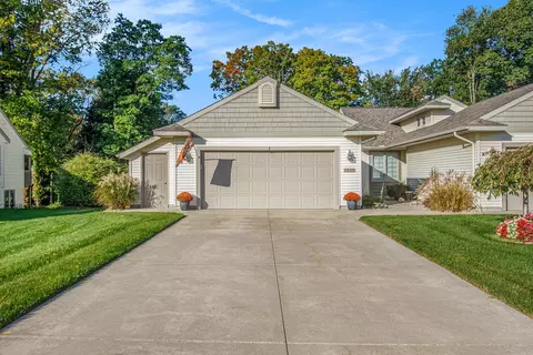 1239 S Timberview Dr, Whitehall, MI 49461
