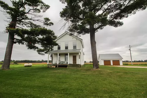 13577 Quarterline Rd, Constantine, MI 49042 photo 2