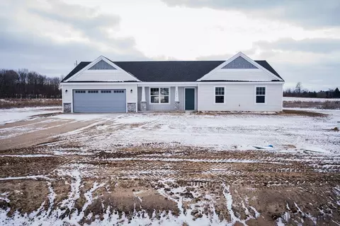 3096 E Peach Ct, Kent City, MI 49330