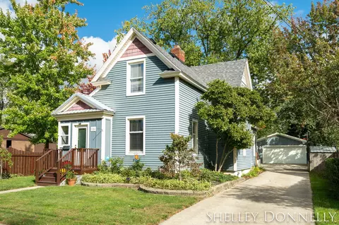 15 Taft St, Zeeland, MI 49464