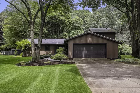 6835 E F Ave, Richland, MI 49083