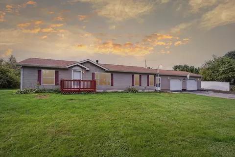 10367 Bunkerhill Rd, Jackson, MI 49201
