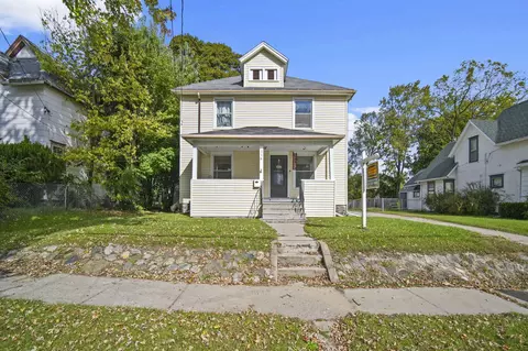 116 Stanley Ave, Jackson, MI 49203 photo 2