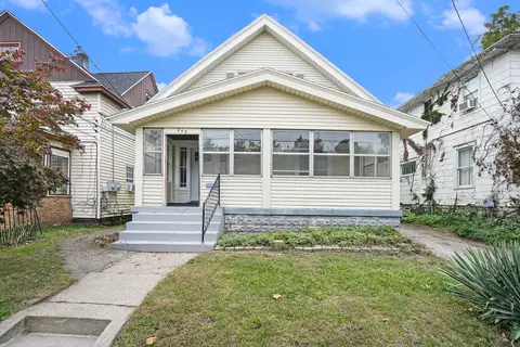243 Dickinson St SE, Grand Rapids, MI 49507