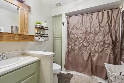 1012 N Bridge St, Belding, MI 48809 photo 28