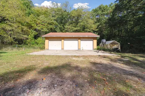 1012 N Bridge St, Belding, MI 48809 photo 5