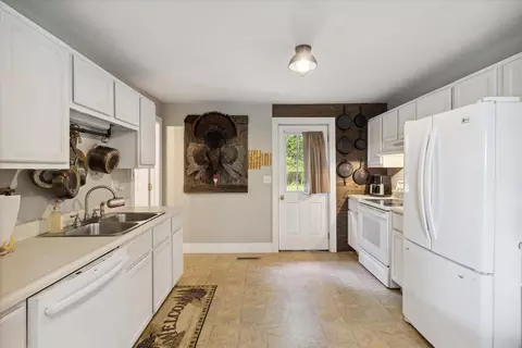 1012 N Bridge St, Belding, MI 48809 photo 20
