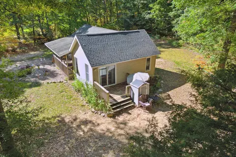 1012 N Bridge St, Belding, MI 48809 photo 4