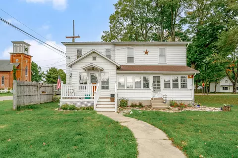 54019 Wilbur Rd, Three Rivers, MI 49093
